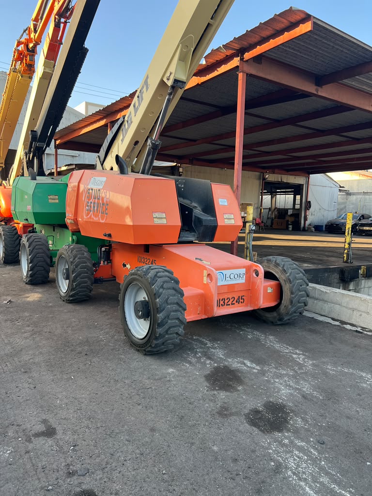 Articulated Boom Lift for Sale